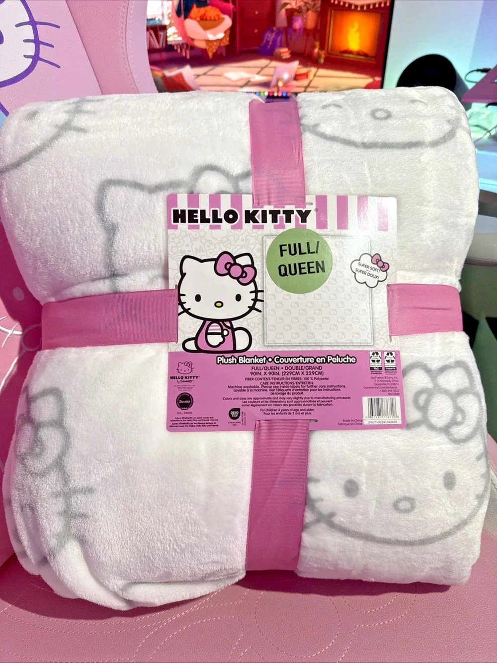 Hello Kitty Throw Blanket White Gray Grey Face Queen Super Soft 2024 Sanrio